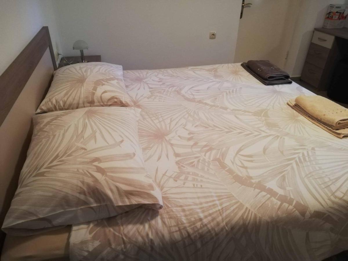 Apartments Sandra Palit Ngoại thất bức ảnh